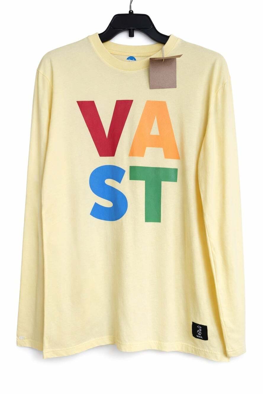 Vast Life Surfer Tee Shirt Beach Outdoor Long Sleeve Yellow Medium NWT CR80